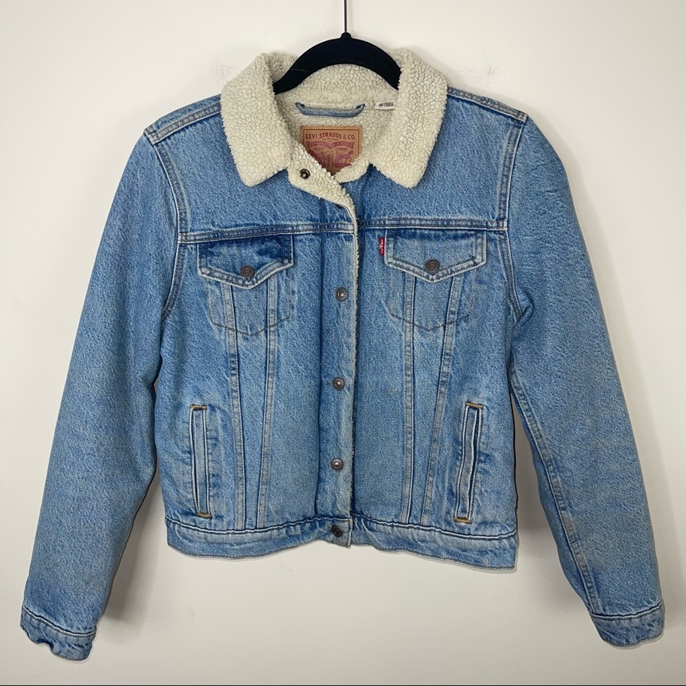 Levi's Womens Medium Sherpa Lined Denim Jean Light Wash Trucker Jacket